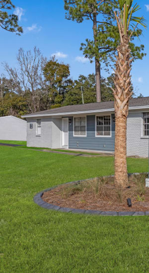 View amenities at The Cottages at Twin Lakes in Pensacola, Florida