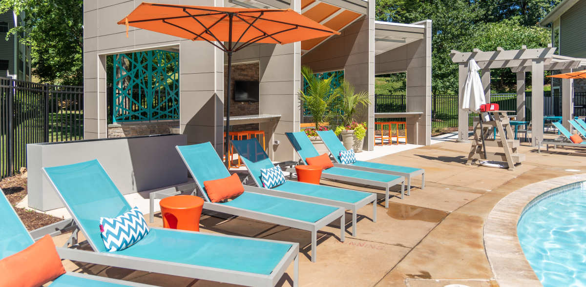 Poolside lounge chairs at The Encore, Alexandria, Virginia