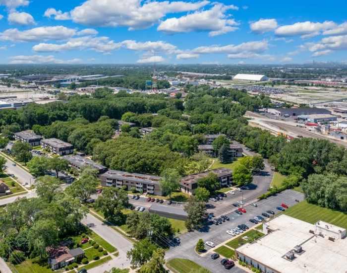 Ariel view of Park Ridge Commons in Des Plaines, Illinois