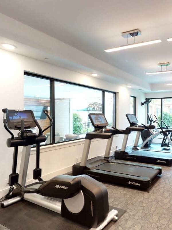 24/7 Fitness Center at 4800 Westshore in Tampa, Florida