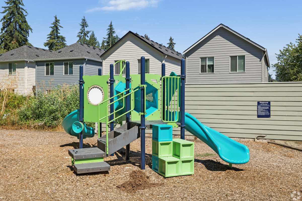 Playground at Arnada Pointe in Vancouver, Washington