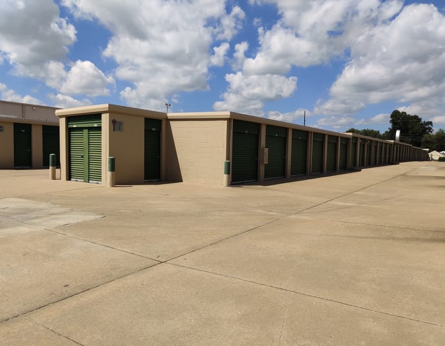 Exterior of outdoor units at A-AAAKey - Yale in Tulsa, Oklahoma