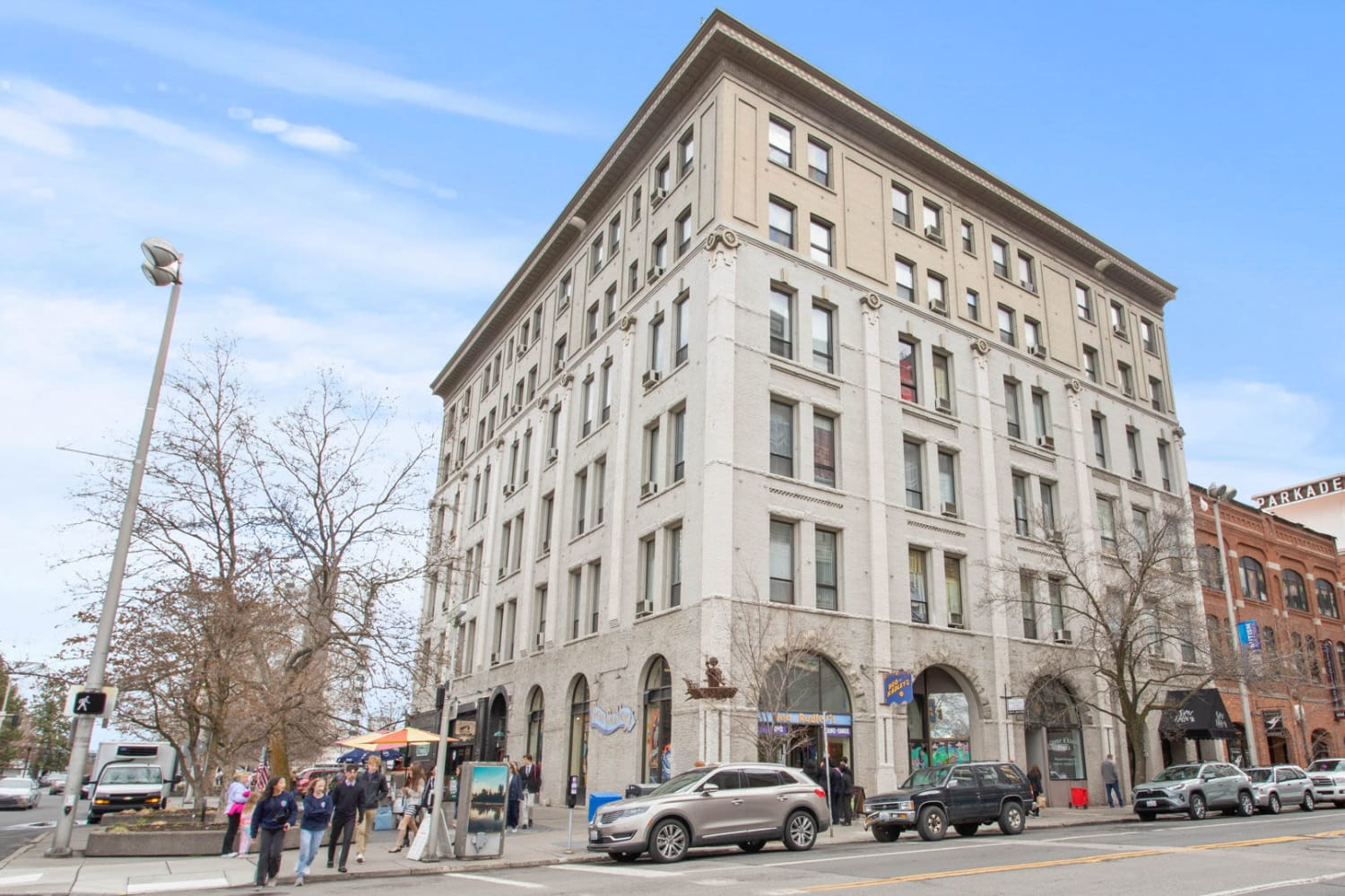 Historic building at Coeur D'Alene Plaza in Spokane, Washington