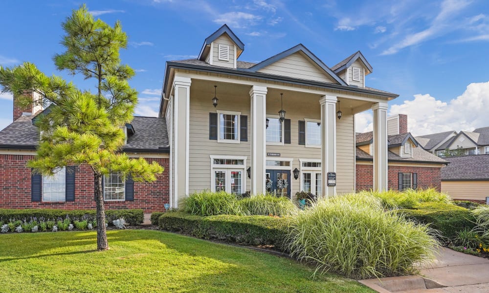 Exterior at Villas at Stonebridge in Edmond, Oklahoma