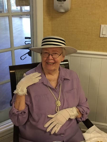 Barkley Place (FL) residents enjoyed an elegant tea time!