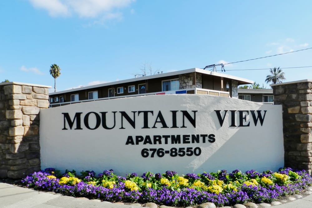 Monument sign at Mountain View Apartments in Concord, California