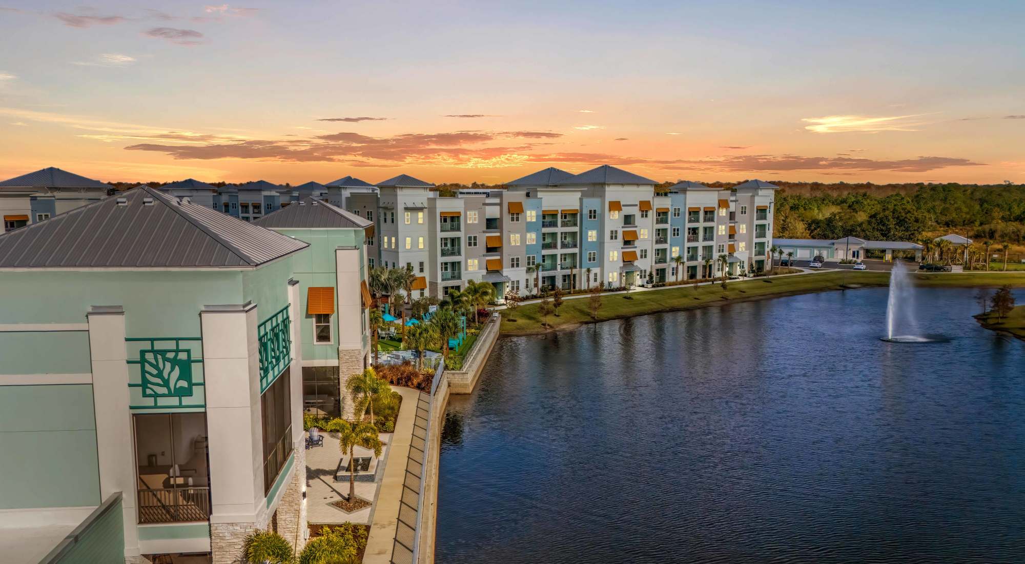 Pet Friendly | Mallory Square in Orlando, Florida 