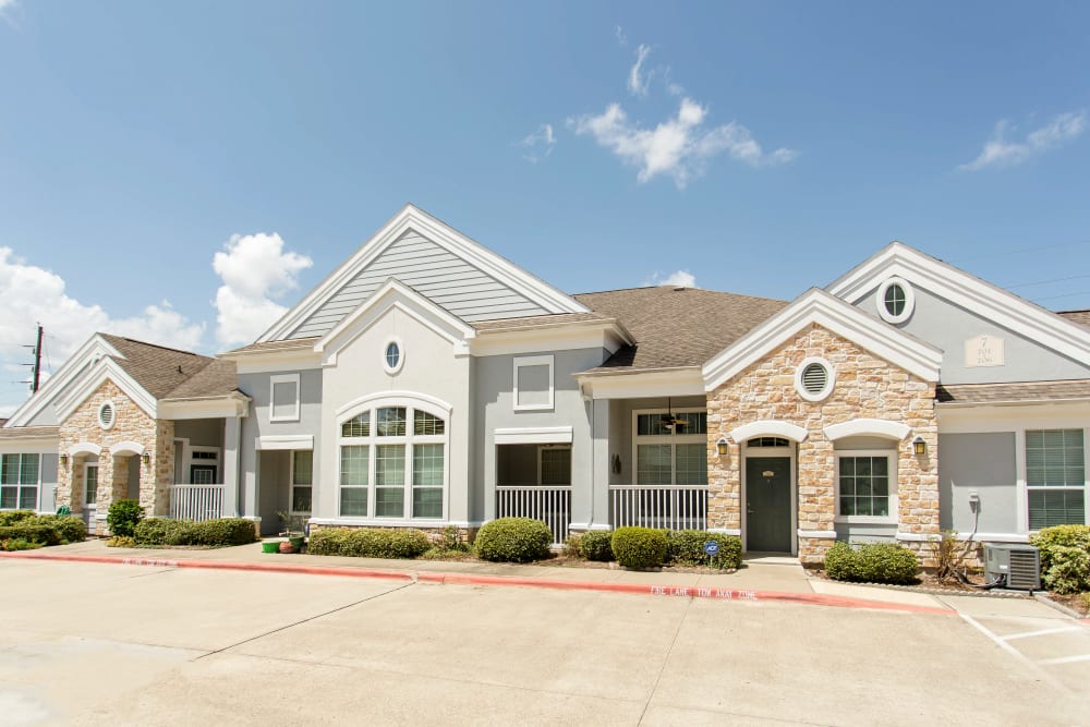 Photos Of The Grand Parkway Retirement Community In Katy Tx