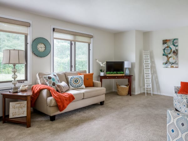 Living room at Golden Pond Retirement Community in Sacramento, California