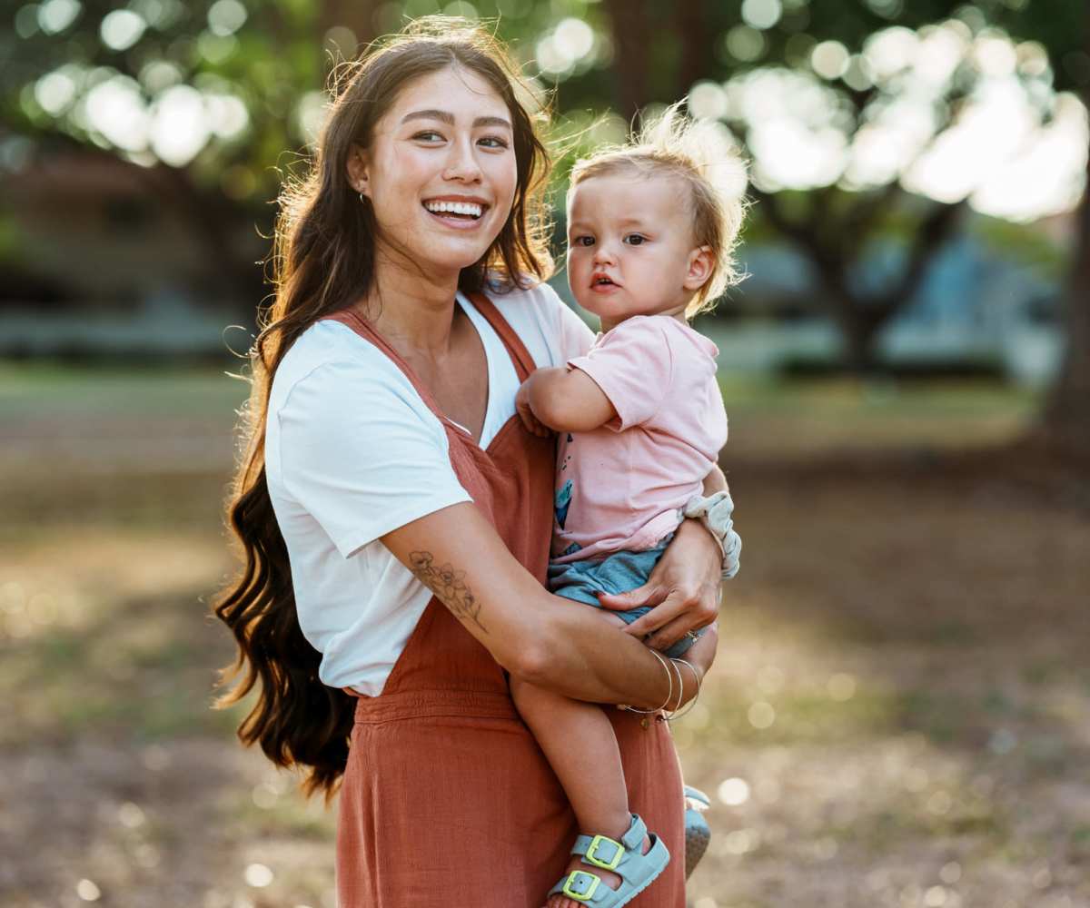 Mother and daughter having smiles at Na Kahua Hale O Ulu Wini in Kailua Kona, Hawaii 