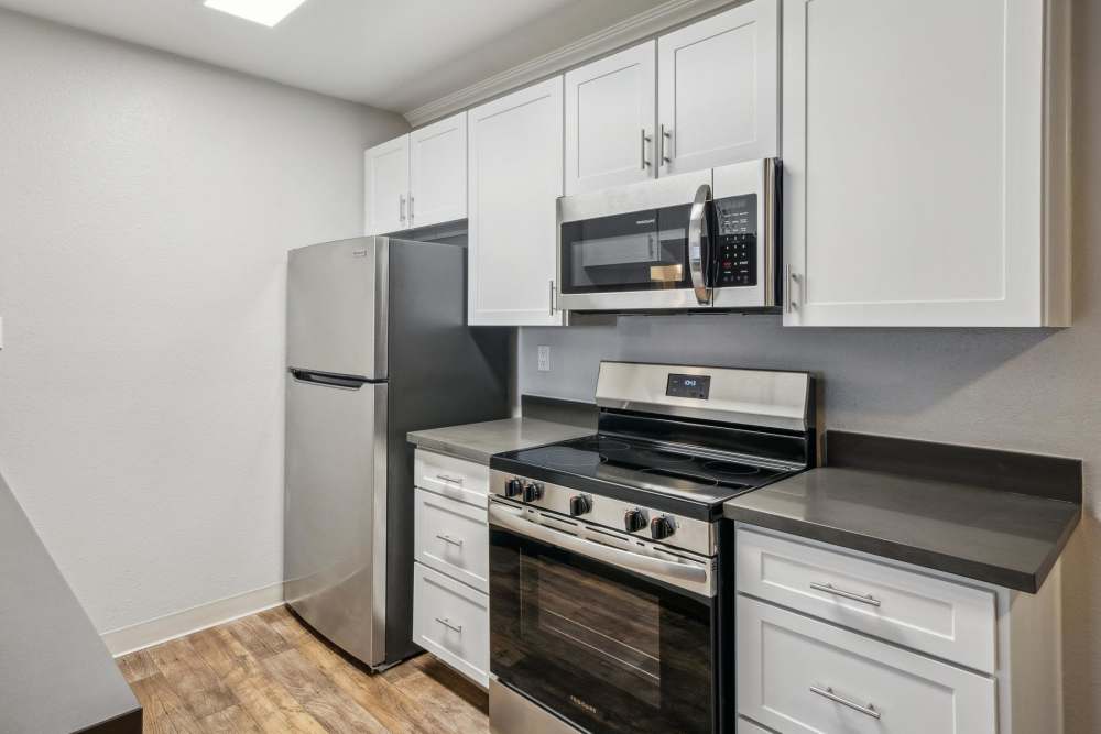 Apartment kitchen at La Valencia Apartment Homes in Campbell, California