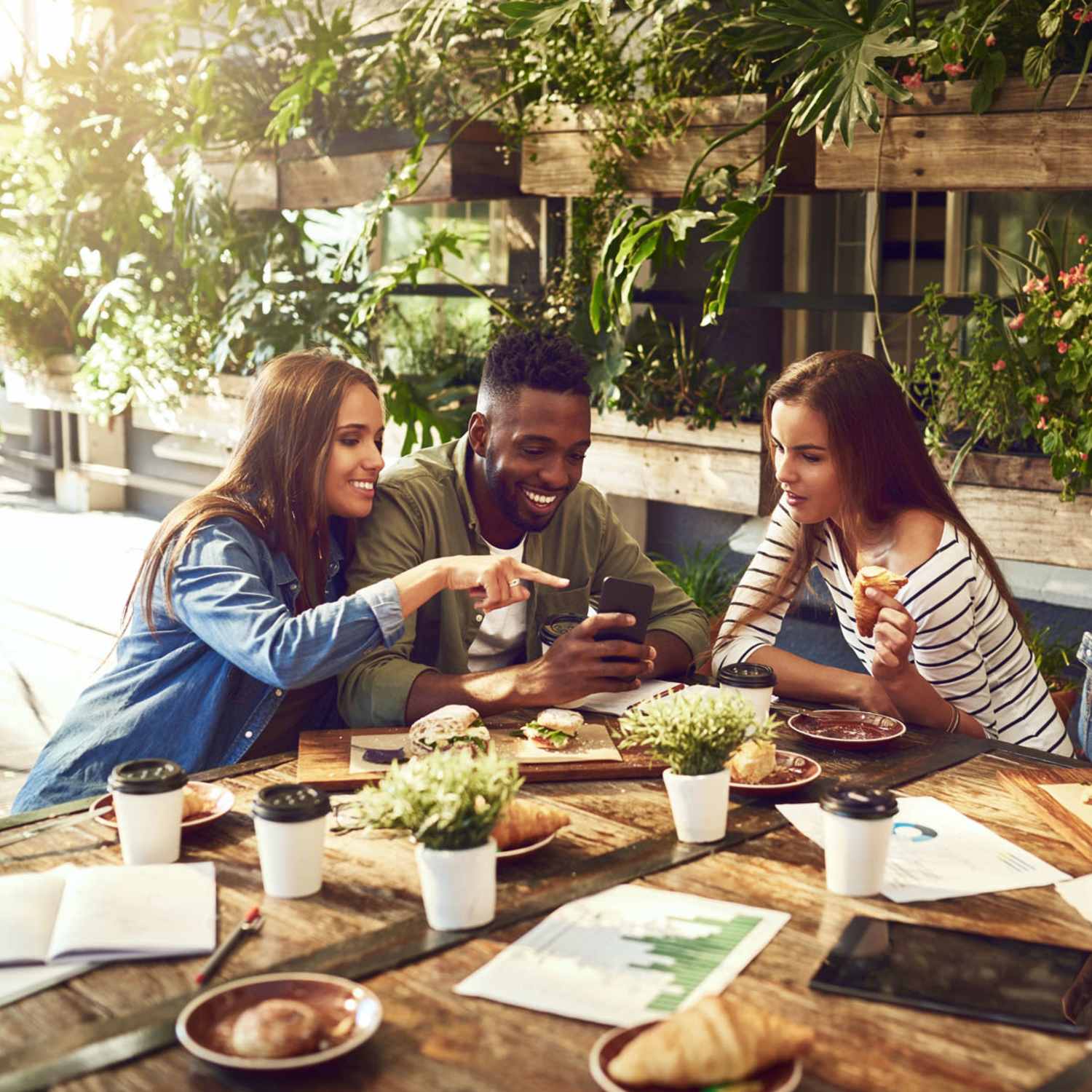 Residents enjoying lunch together at a restaurant near Patriots Place in Valdosta, Georgia