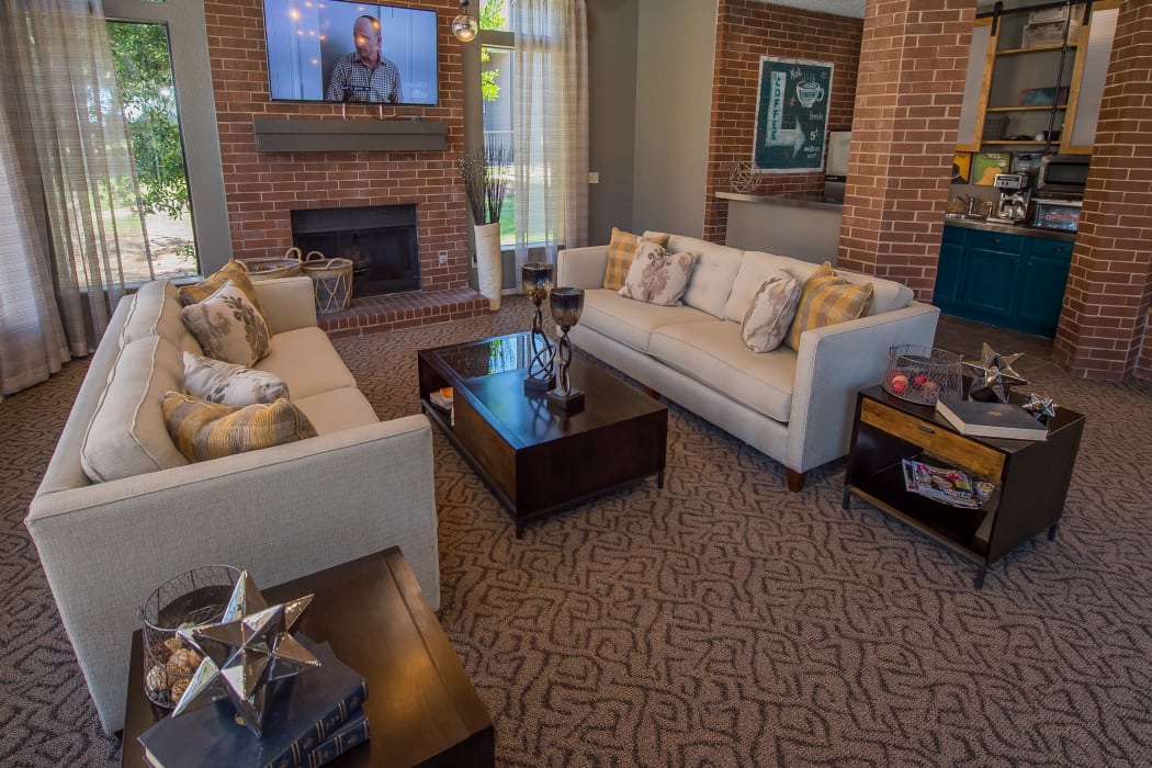 Clubhouse lobby at Hunter's Ridge in Oklahoma City, Oklahoma