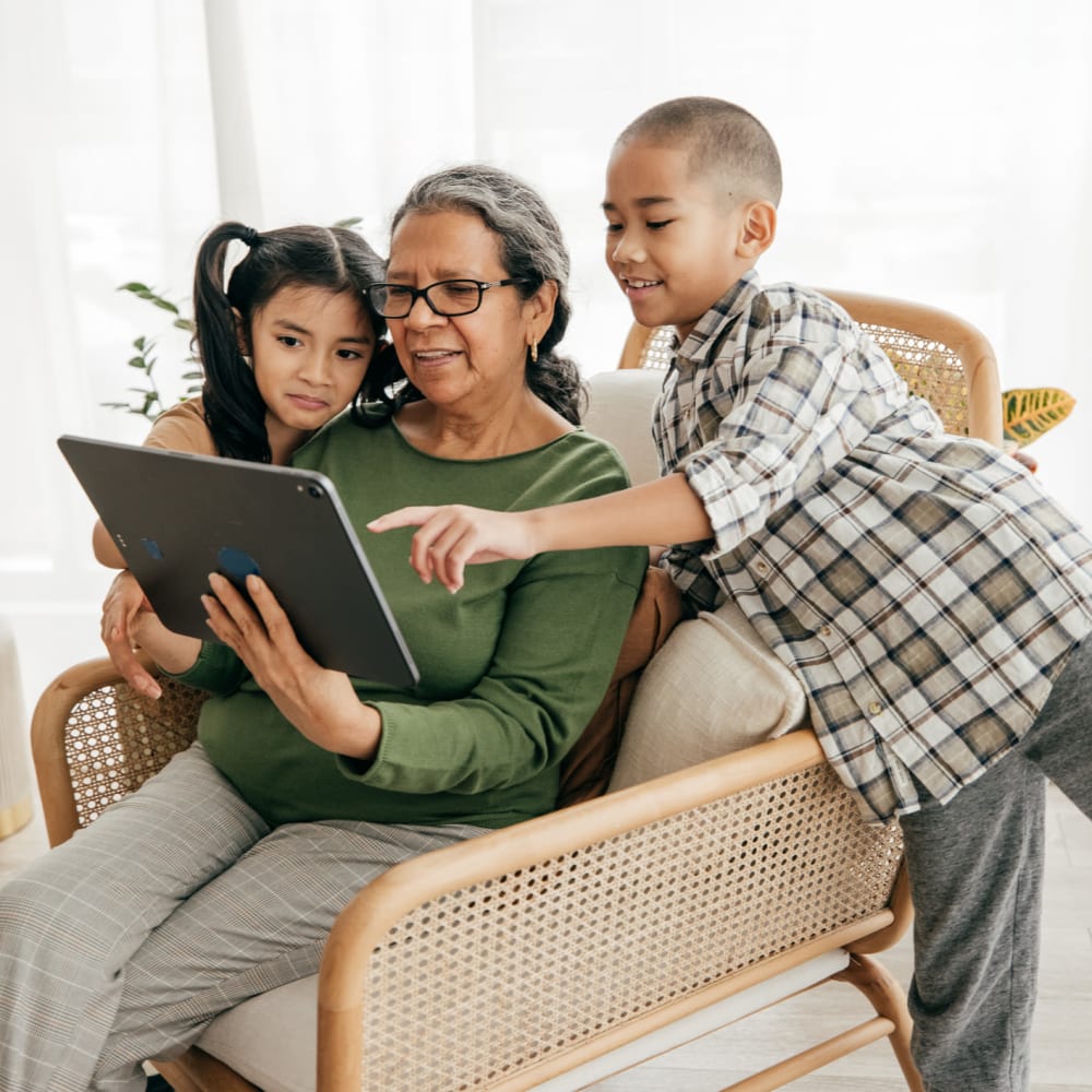 Resident using a tablet at Parkview Estates in Kennewick, Washington