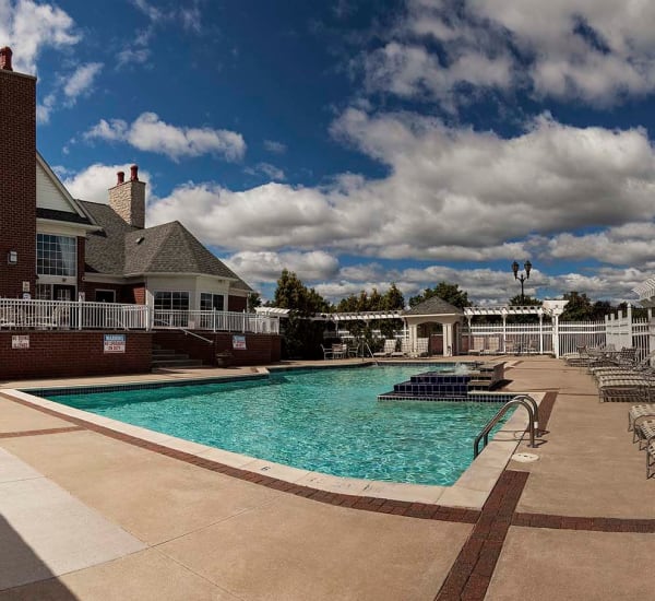 Apartments with Garages | Amenities at Brandywine