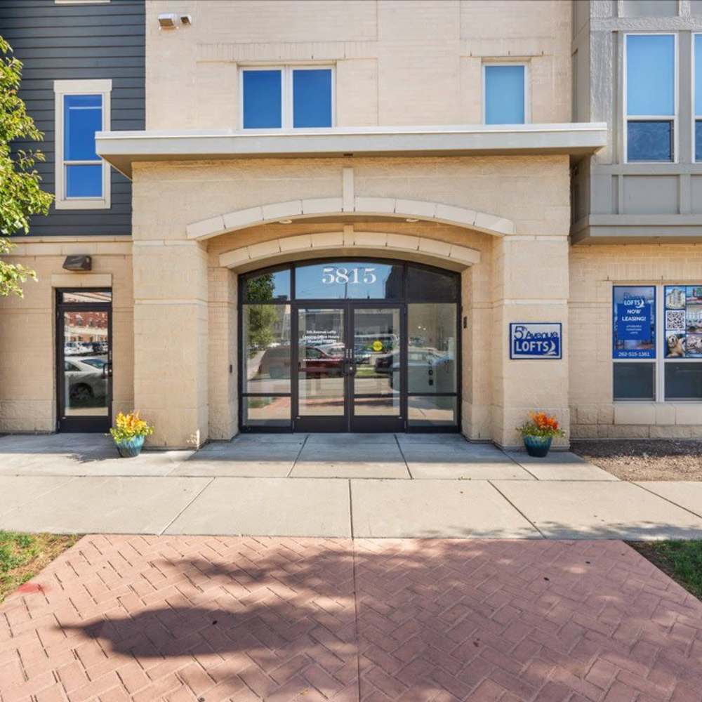 Enterance to 5th Avenue Lofts in Kenosha, Wisconsin