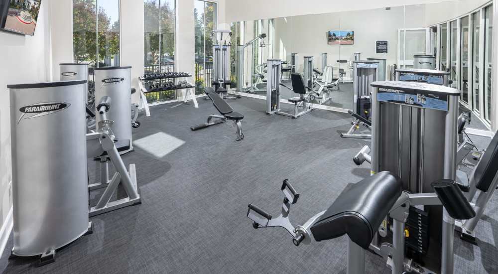 24-hour fitness center at Bella Vista Apartments in Santa Clara, California