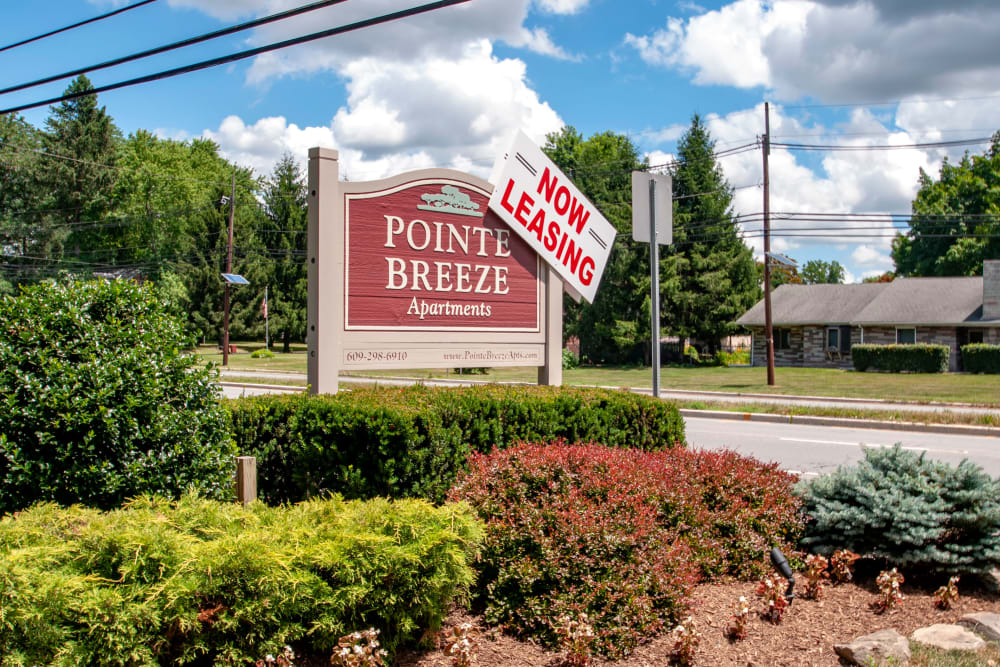 Photos of Pointe Breeze Apartments in Bordentown, New Jersey
