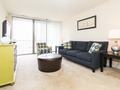 Chesapeake Glen Apartment Homes offers a spacious living room in Glen Burnie, MD