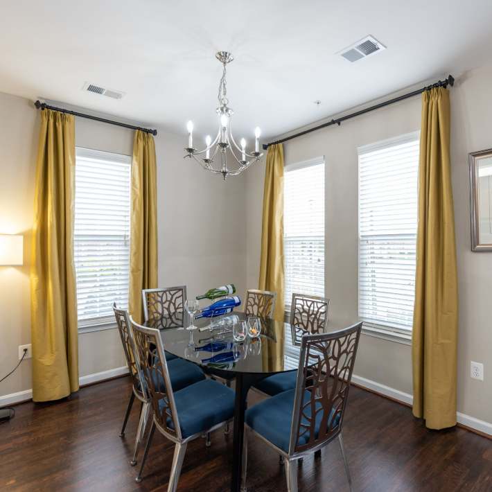 Dining area in an apartment at Commons on Potomac Square, Sterling, Virginia