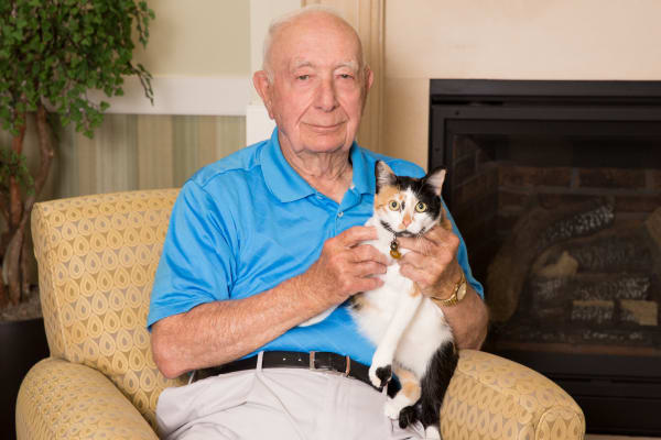 Variety of amenities at senior living community in Crestwood, MO