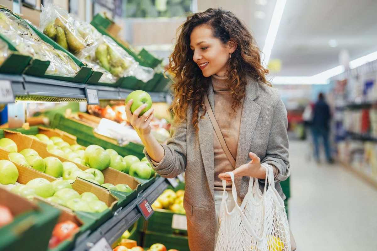  Resident buying grocery near Churchill Apartments in Marshfield, Missouri