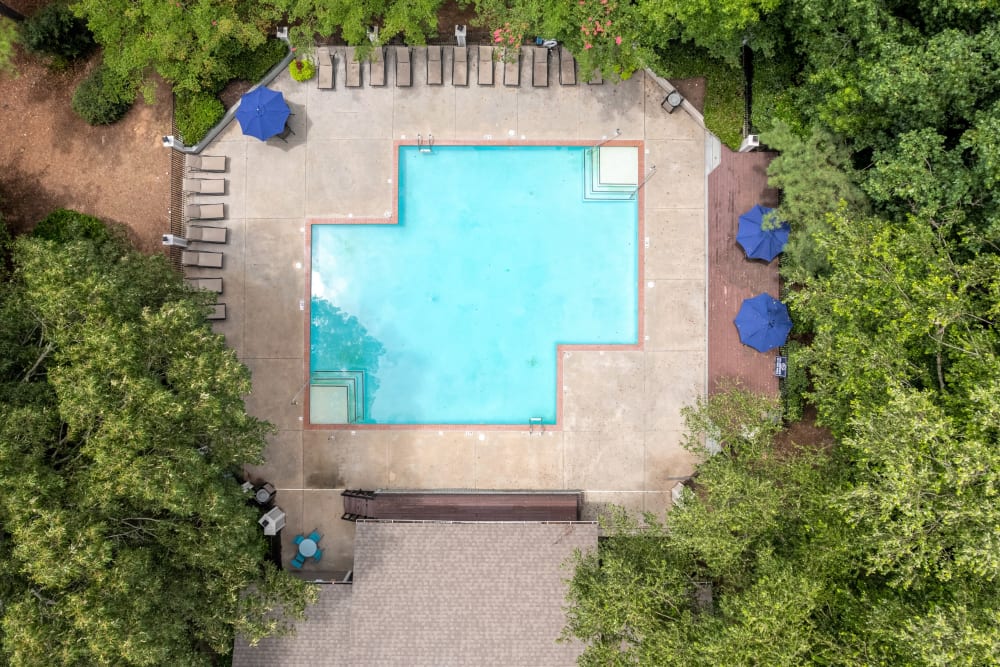 Large swimming pool at Lake Crossing Apartment Homes in Austell, Georgia