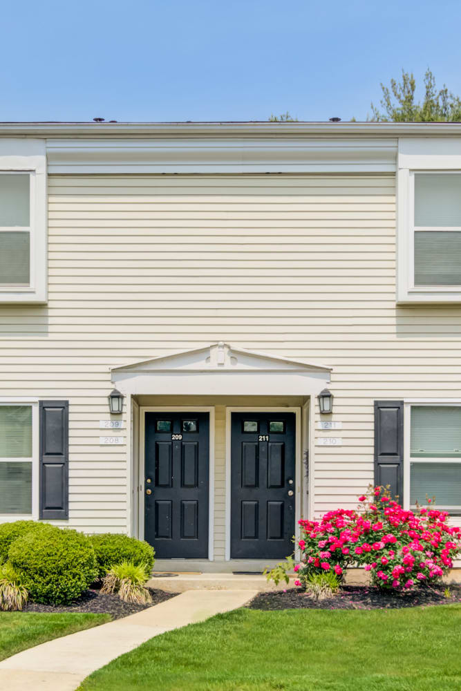Exterior building at Tory Estates Apartment Homes in Clementon, New Jersey