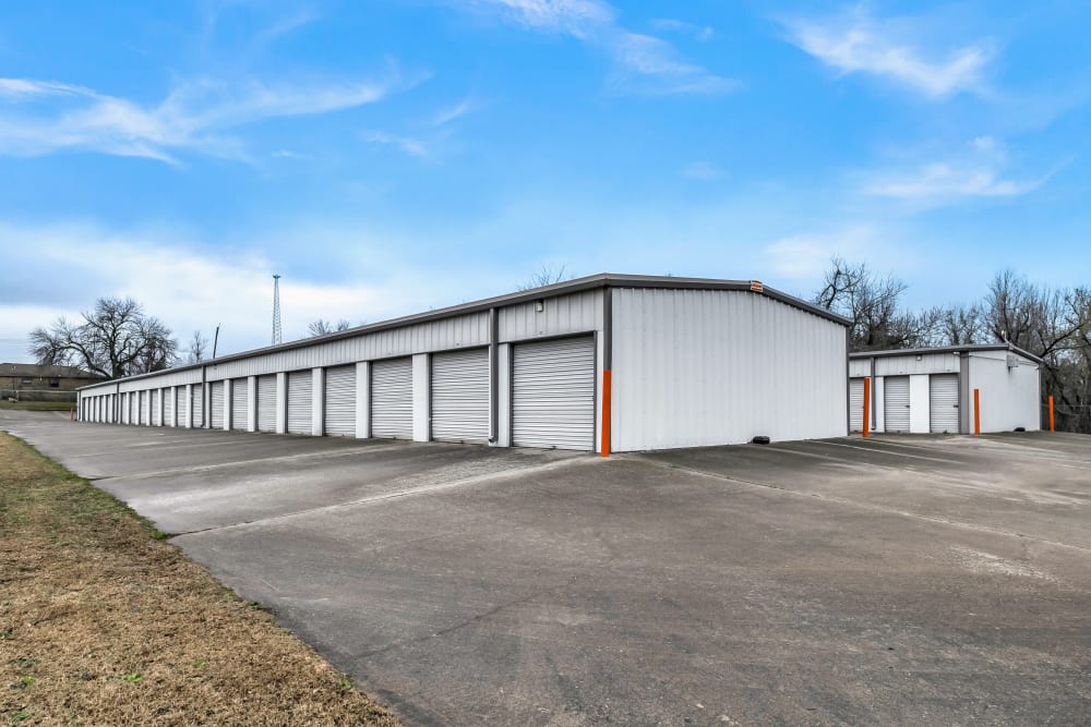 Learn more about features at KO Storage in Harrah, Oklahoma