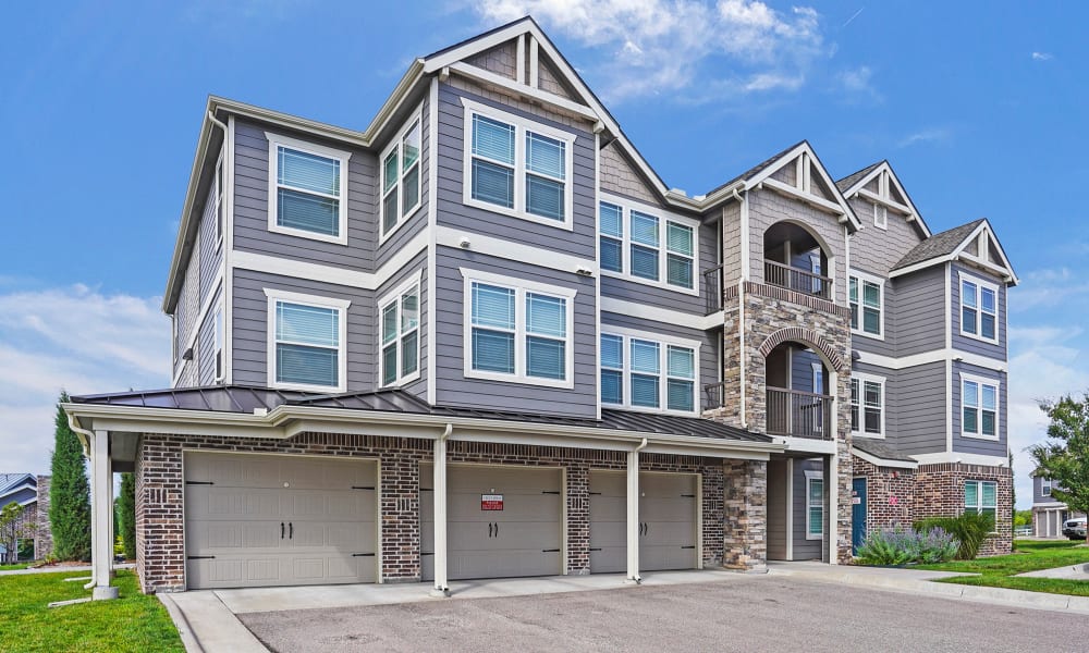 Exterior at Cottages at Crestview in Wichita, Kansas