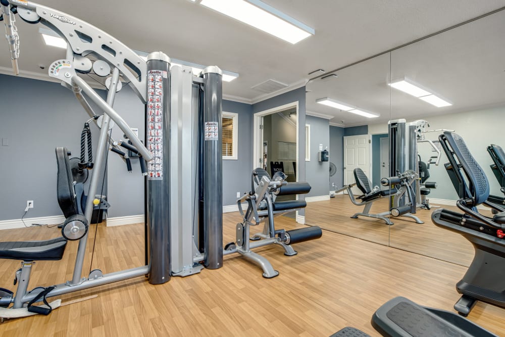 Onsite fitness center at Sandpiper Village Apartment Homes in Vacaville, California