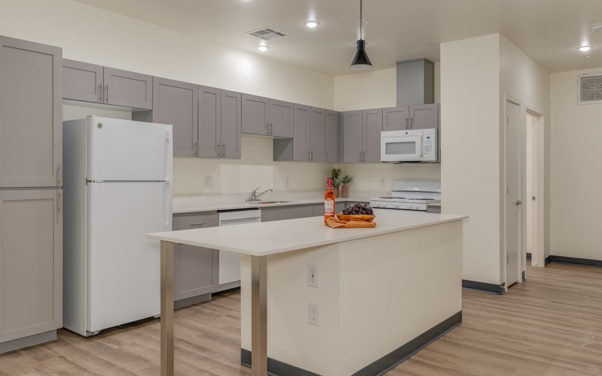 Kitchen with Peninsula
