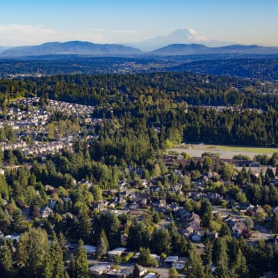 Beautiful aerial view of the neighborhood with Mount Rainier in the background near Sofi Lakeside in Everett, Washington