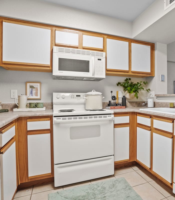 Kitchen at Villas at Stonebridge in Edmond, Oklahoma