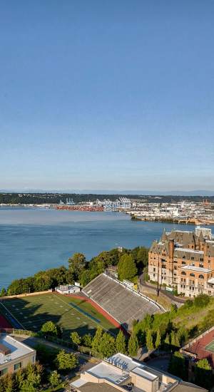 View neighborhood of Vista Del Rey Apartments in Tacoma, Washington