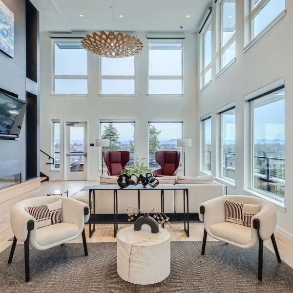 Skylounge at Knox in Lynnwood, Washington