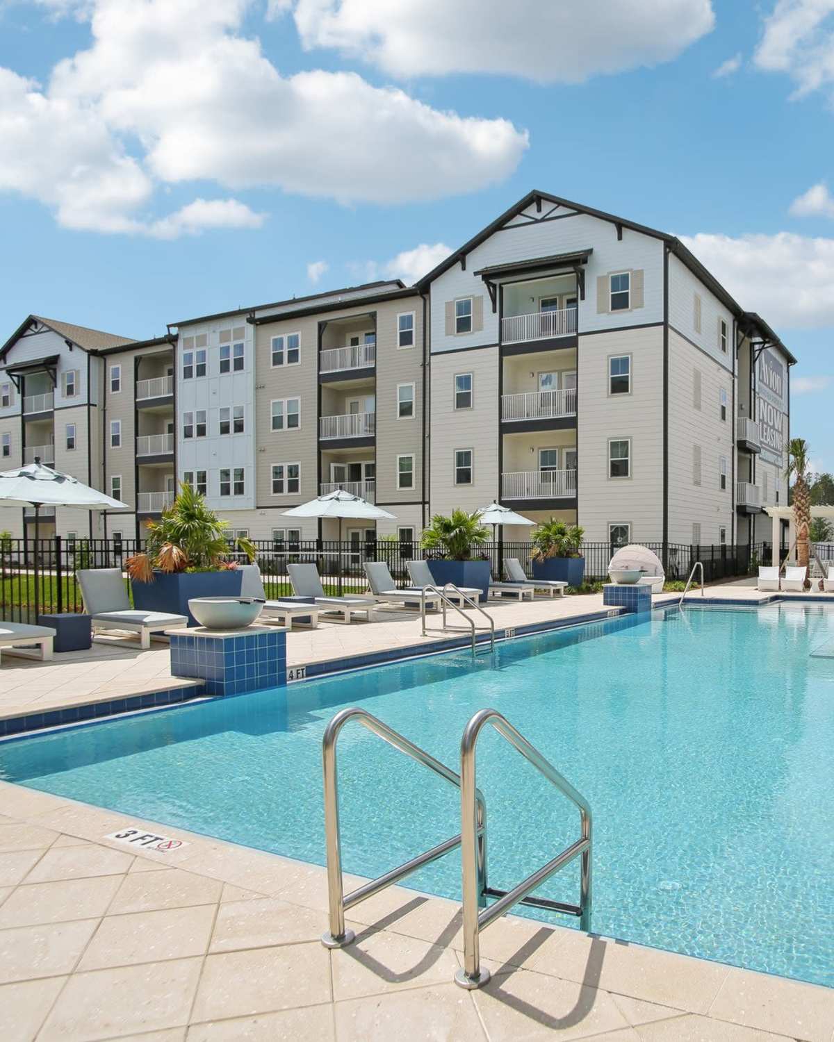 Resort Style Pool at Avion Apartments in Jacksonville, Florida