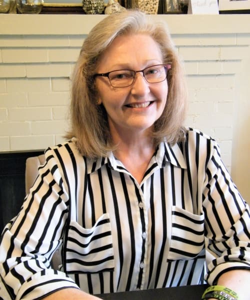 Terri Roe form Weatherly Court in Medford, Oregon