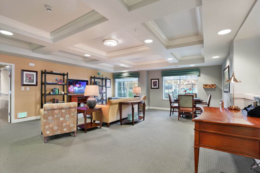 Elegant television watching area at Tuscany at McCormick Ranch in Scottsdale, Arizona
