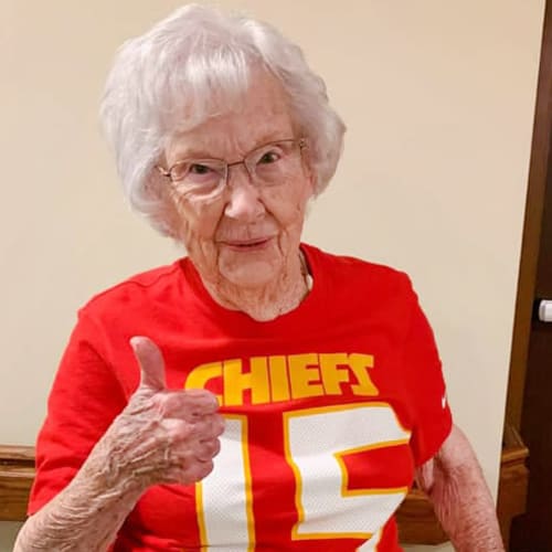 A resident at The Oxford Grand Assisted Living & Memory Care in Kansas City, Missouri