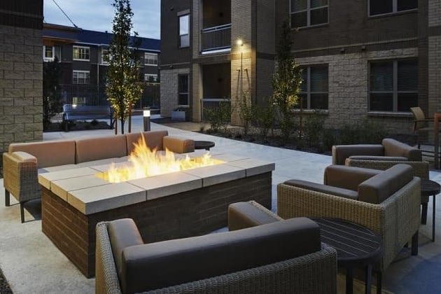 Outdoor fireside seating at {{location_name}} in {{location_city}}, {{location_state_name}}