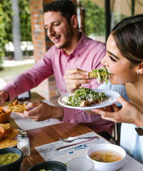 Residents enjoying food at The Heights at Waterpointe in Flowood, Mississippi