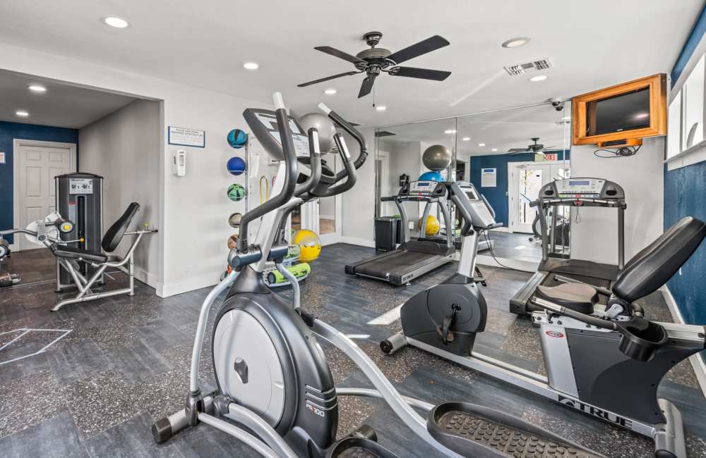 Community fitness center at 18Eleven Frankford in Carrollton,Texas