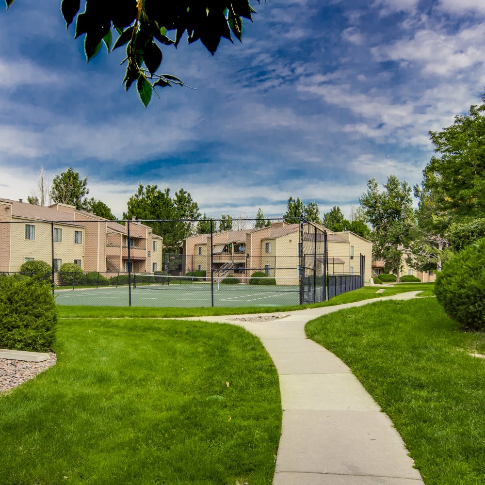 Onsite tennis courts at Santana Ridge in Denver, Colorado