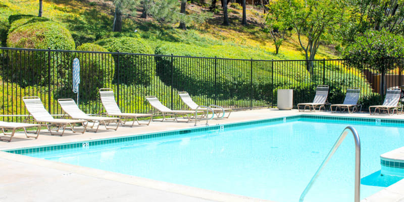 the swimming pool at Terrace View Villas in San Diego, California