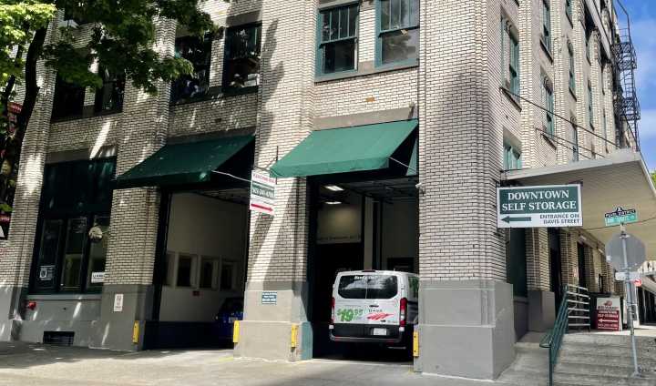 Uhaul rental POrtland oregon self storage near me downtown self storage portland 
