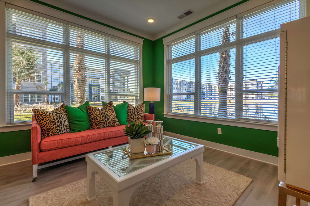 Luxury 1, 2, & 3-Bedroom Apartments for Rent in Orlando ...