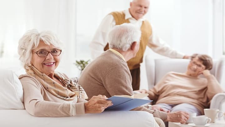 Residents enjoy an innovative blend of comfort, convenience and supportive care, as well as enjoy access to over 140 clubs and exceptional amenities through Oakmont Village Association.