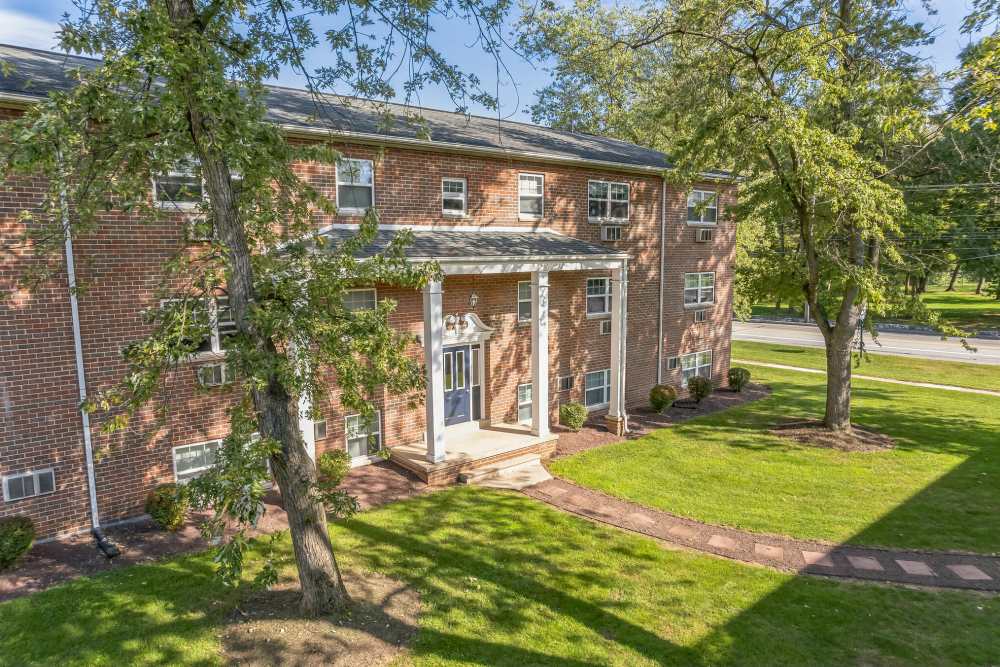 Entrance of the building at Ridgeview Apartment Homes in Reading, Pennsylvania
