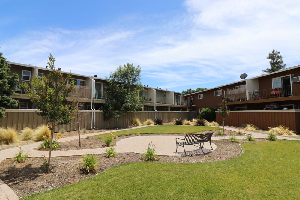 Mountain View Apartments in Concord, California